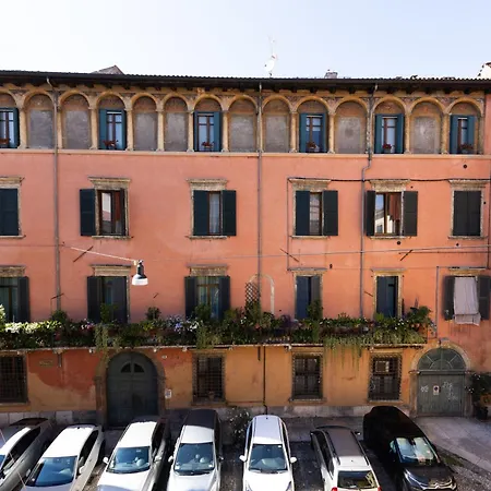Residenza Corte Quaranta Apartmán *